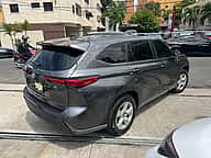Toyota Highlander LE 2023 - miniatura 4