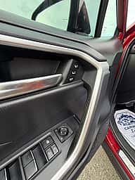 Toyota RAV4 XLE Premium 2021 - miniatura 9