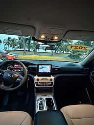 Ford Explorer 2021 - miniatura 7