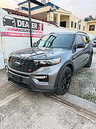 Ford Explorer ST 2021 - miniatura 1