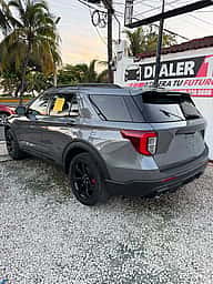 Ford Explorer ST 2021 - miniatura 4