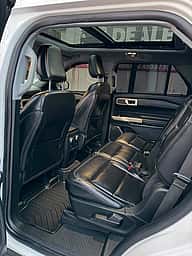 Ford Explorer XLT 2020 - miniatura 9