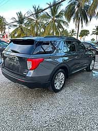 Ford Explorer XLT 2020 - miniatura 4