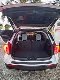 Ford Explorer XLT 2020 - miniatura 11