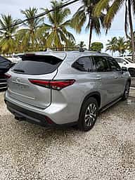 Toyota Highlander XLE 2021 - miniatura 4