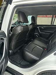 Toyota RAV4 XLE 2021 - miniatura 10
