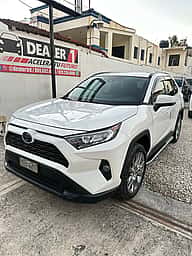 Toyota RAV4 XLE 2021 - miniatura 1