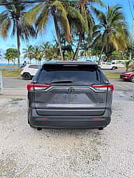 Toyota RAV4 XLE 2023 - miniatura 5
