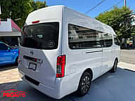 Nissan Urvan 2023 - miniatura 6