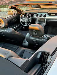 Ford Mustang 2018 - miniatura 8