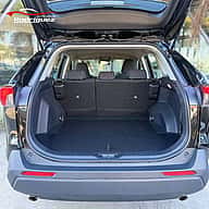 Toyota RAV4 LE 2025 - miniatura 6