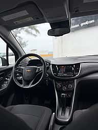 Chevrolet Trax LS 2021 - miniatura 10