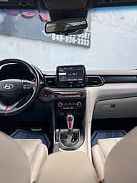 Hyundai Veloster Turbo 2019 - miniatura 11