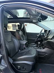 Jeep Cherokee Overland 2019 - miniatura 8