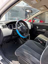 Nissan Versa 2012 - miniatura 5
