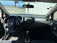 Nissan Versa 2012 - miniatura 10