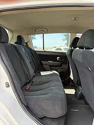 Nissan Versa 2012 - miniatura 8