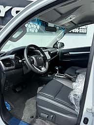 Toyota Hilux Limited 2027 - miniatura 5