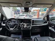 Toyota Sienna SE 2020 - miniatura 9