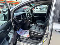 Toyota Sienna SE 2020 - miniatura 6