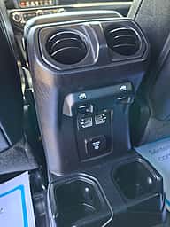 Jeep Gladiator Overland 2021 - miniatura 10