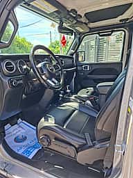 Jeep Gladiator Overland 2021 - miniatura 2