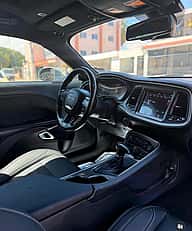 Dodge Challenger SXT 2020 - miniatura 5