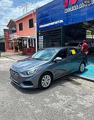 Hyundai Accent SE 2020 - miniatura 1