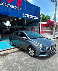 Hyundai Accent SE 2020 - miniatura 3