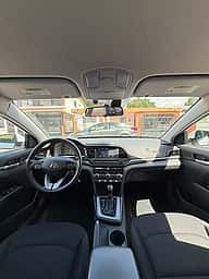 Hyundai Elantra SEL 2020 - miniatura 13