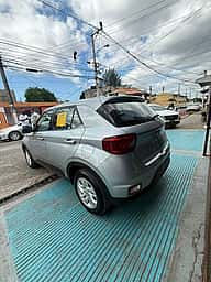 Hyundai Venue 2021 - miniatura 2
