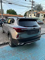 Kia Seltos SX 2021 - miniatura 8