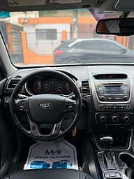 Kia Sorento LX 2015 - miniatura 9