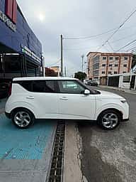 Kia Soul LX 2022 - miniatura 7