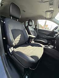 Mitsubishi Motors Outlander SE 2023 - miniatura 8