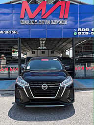 Nissan Rogue SV 2022 - miniatura 1