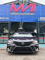 Toyota Camry SE 2019 - miniatura 1