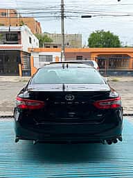 Toyota Camry SE 2019 - miniatura 4