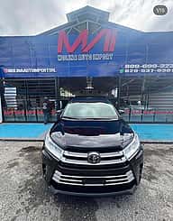 Toyota Highlander LE 2019 - miniatura 2
