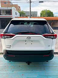 Toyota RAV4 LE 2022 - miniatura 6