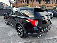 Ford Explorer Platinum 2020 - miniatura 4