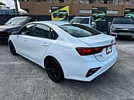 Kia Forte LX 2020 - miniatura 4