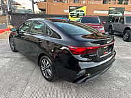 Kia Forte LXS 2023 - miniatura 4