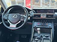 Lexus IS 300 2018 - miniatura 9