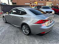 Lexus IS 300 2018 - miniatura 4