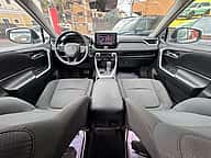 Toyota RAV4 XLE 2022 - miniatura 8