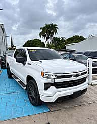 Chevrolet Silverado RST 2023 - miniatura 3