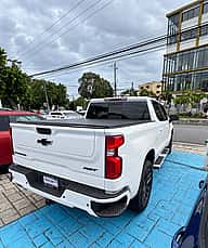 Chevrolet Silverado RST 2023 - miniatura 4
