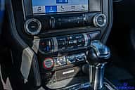 Ford Mustang I4 Convertible 2017 - miniatura 9