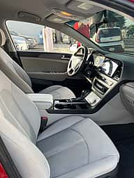 Hyundai Sonata SE, Eco 2017 - miniatura 4